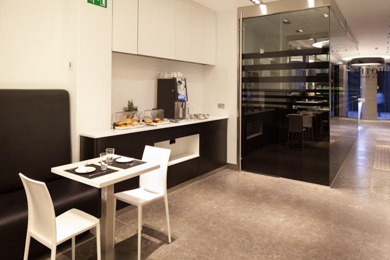 Dalia Ramblas Hotel 3*